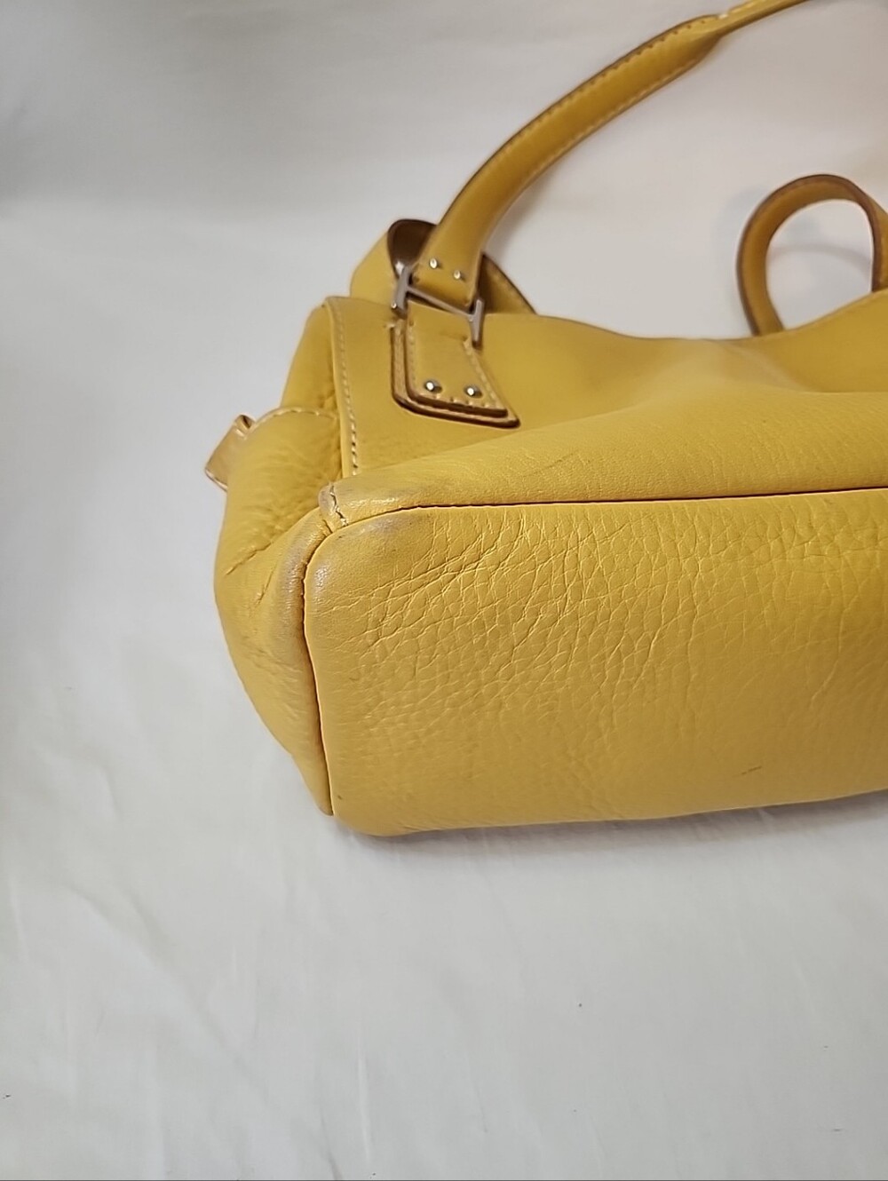 Vtg Y2k Fossil Mustard Yellow Pebbled Leather Shoulder Bag Purse w silver key - Picture 8 of 15
